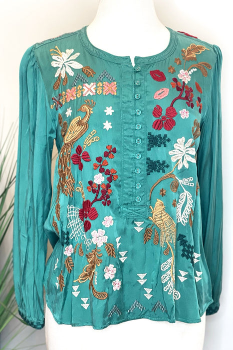 Johnny Was Workshop Style W15723 Green Zuzu Field Henley Embroidered Blouse Boho Chic